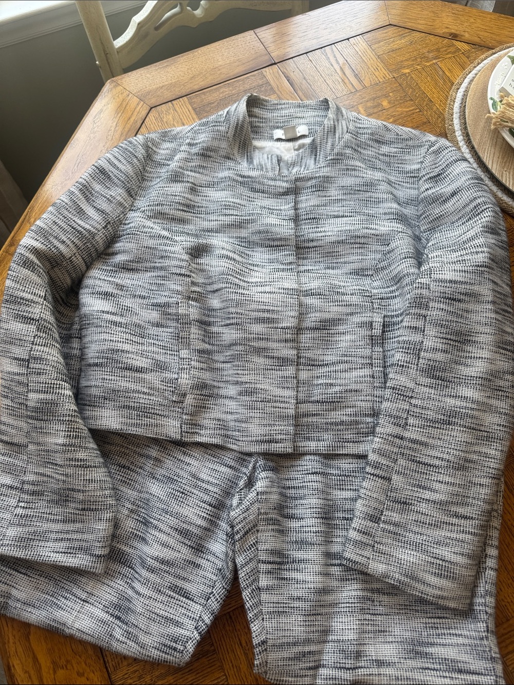 Fossil Gray & White Textured Crop Blazer and Pants Suit